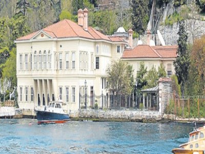 İÇİNE DENİZ GİREN YALI