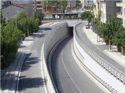 İki Caddeyi Birleştiren Tünel Hizmete Girdi