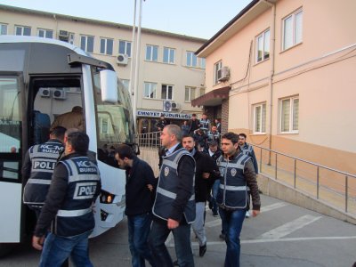 İnegöl’de suç örgütü operasyonu: 24 gözaltı