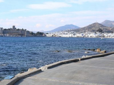 İSKELE KALINTILARI TAMAMEN TEMİZLENDİ