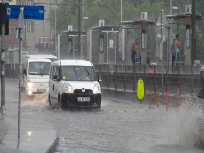 İstanbul’da dolu yağışı
