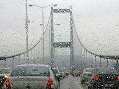 İstanbul`da Şiddetli Yağış Ve Fırtına Etkisini Kaybediyor