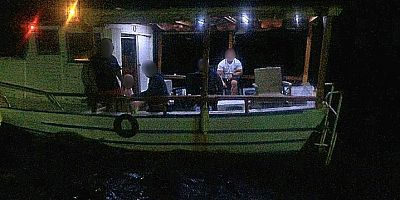 İzmir Açıklarında 4 Kişi Kurtarıldı