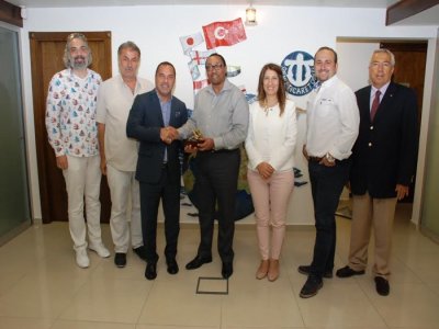 İZMİR LİMANI’NA GÜNEY AFRİKA’DAN KARDEŞ GELİYOR