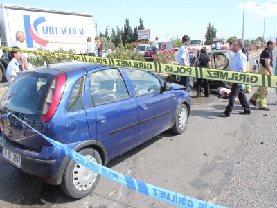 İzmir'de kaza: 1 ölü 5 yaralı