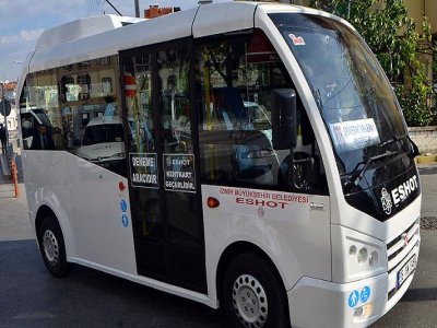 İzmir’de Minibüsler “Akıllı Kart”a Hazırlanıyor