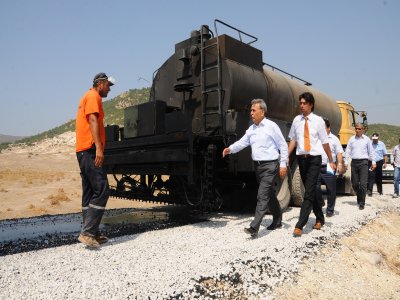 İzmir'in yollarına 10 yılda 1 milyar liralık asfalt döküldü