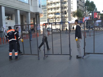 Kadıköy İskele Meydanı Boşaltıldı