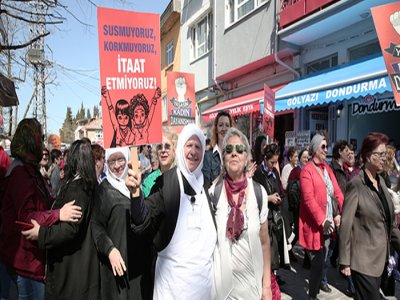 KADINLAR GÖLYAZI`DA BULUŞTU