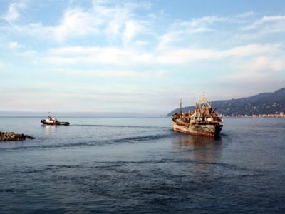 Kalkavan`ın gemisi 30 korsanı esir aldı