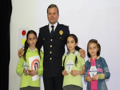 Kdz. Ereğli’de yılın sürücü ve yayası altınla ödüllendirildi