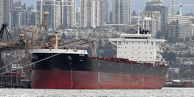 Kızıldeniz'de Liberya Bayraklı Gemiye Çok Sayıda Saldırı Düzenlendi