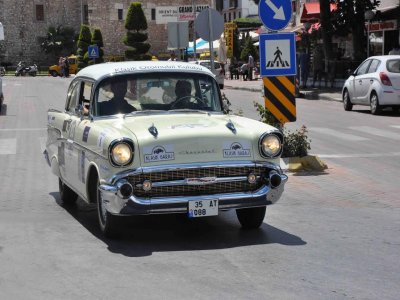 Klasik otomobiller Soma için yarışıyor