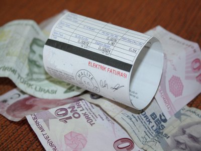 Konutlarda elektrik yüzde 4,1 doğalgaz yüzde 4,9 arttı
