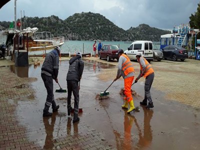 KORONAVİRÜSE KARŞI ETKİN MÜCADELE SÜRÜYOR