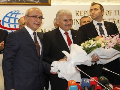 Lütfi Elvan, Görevi Binali Yıldırım`dan Devraldı