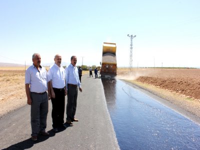 Malatya'da Yukarısaz grup yolu asfaltlanıyor