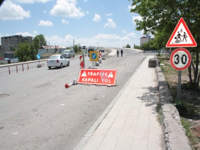 Mihrali Bey Köprüsü`nün Açılışı Bilmeceye Dönüştü