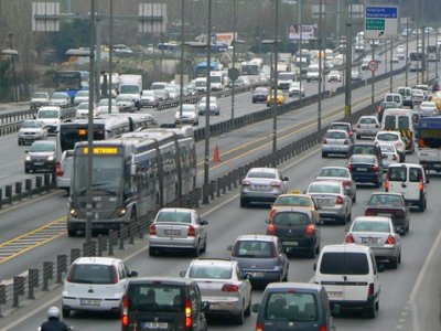 Motorlu Kara Taşıtları İhracatta İlk Sırada