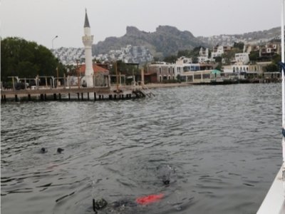 MUĞLA`DA DENİZ DİBİ TEMİZLİĞİ