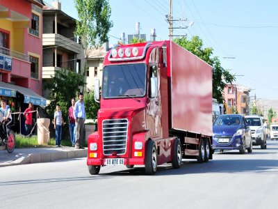 Murat 131 motorlu ilk yerli TIR, 6 bin TL'yle mal oldu