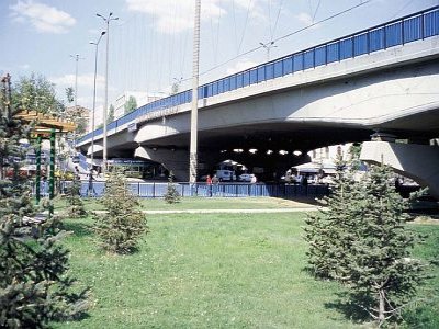 Opera Köprüsü Kapatılıyor