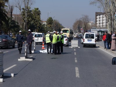 Otomobilin çarptığı kadın öldü