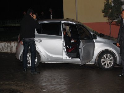 Otomobilinde silahlı saldırıya uğrayan kadın öldü