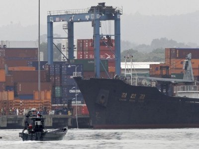 Panama, Gemi Mürettebatını Tutukladı