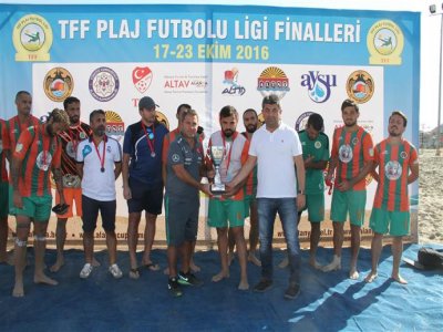 PLAJ FUTBOLUNDA BİRİNCİ SEFERİHİSAR
