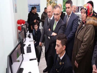 RİZE`DE GEMİ MAKİNALARI SİMÜLASYON MERKEZİ AÇILDI