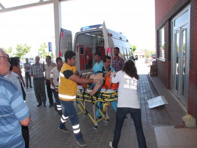 Sepetli motosiklet uçuruma yuvarlandı: 1 ölü 4 yaralı