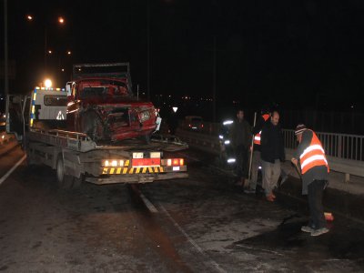 Sivas’ta iki araç çarpıştı; 2 yaralı