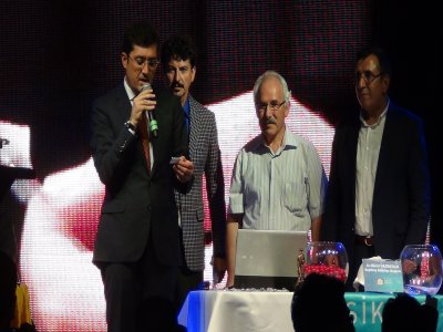 Somalı madenci ailelerine 30 daire teslim edildi