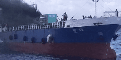 Tayvan Sahil Güvenliği, Yanan Gemideki Mürettebatı Kurtardı