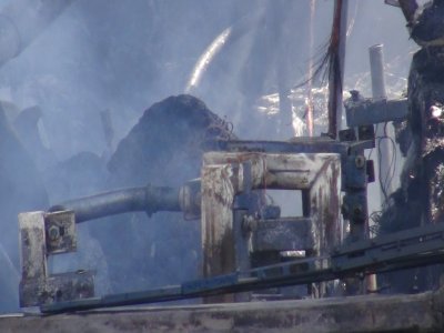 TEM'de özel halk otobüsü yandı: Ölü ve yaralılar var