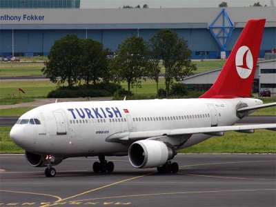 THY Pilotu Yolcuyu Uçaktan Attı
