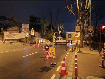 TIBBİYE CADDESİ  TRAFİĞE KAPATILDI
