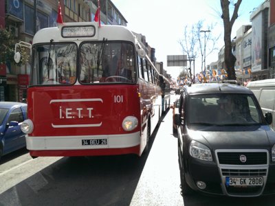 Tosun Artık İstanbul Yollarında