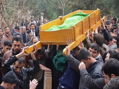 Trafik kazasında hayatını kaybeden 6 kişi defnedildi