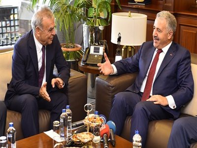 UBAK BAKANI ARSLAN`DAN İZMİR`E ZİYARET