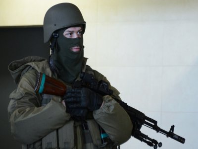 Ukrayna Jetleri, Donetsk Havaalanı`nı Bombalıyor