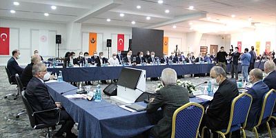 ULAŞTIRMA VE ALTYAPI BAKANI KARAİSMAİLOĞLU, KARAYOLLARI 71. BÖLGE MÜDÜRLERİ TOPLANTISI'NDA KONUŞTU