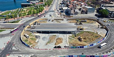 UNKAPANI KÖPRÜSÜ’NÜN YIKIMI TAMAMLANIYOR