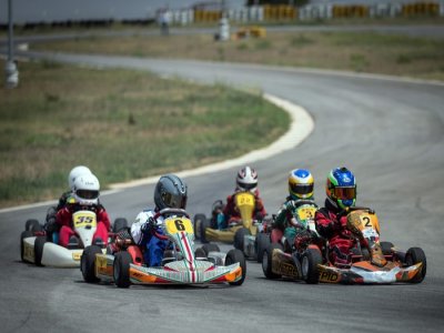 UŞAK PİSTİ KARTING İLE RENKLENDİ