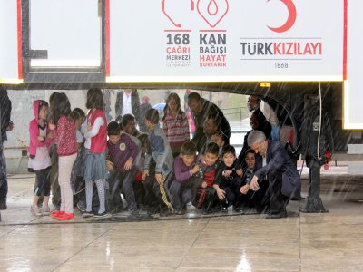 Yağmur, trafik haftasını iptal ettirdi