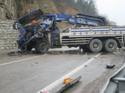 Yenice'de kaza: 1 ölü, 3 yaralı