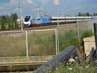 Yolda kalan Yüksek Hızlı Tren'de arıza giderildi
